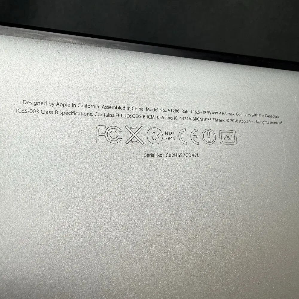 2010 Apple MacBook Pro A1286 15” Screen Charger For Parts Repair Bundle